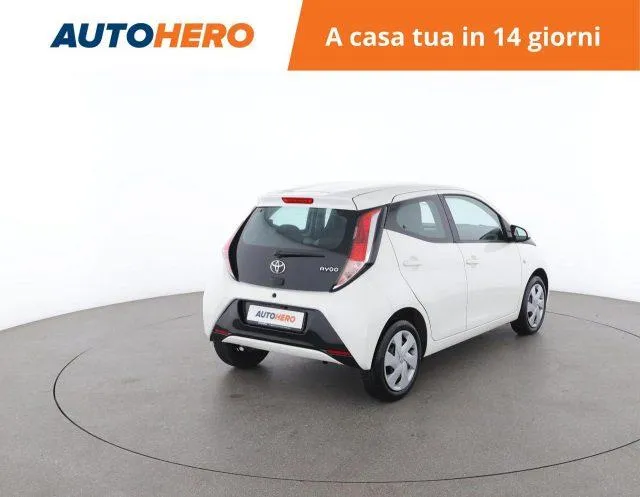 TOYOTA Aygo 1.0 VVT-i 69 CV 5p. x-play Image 5